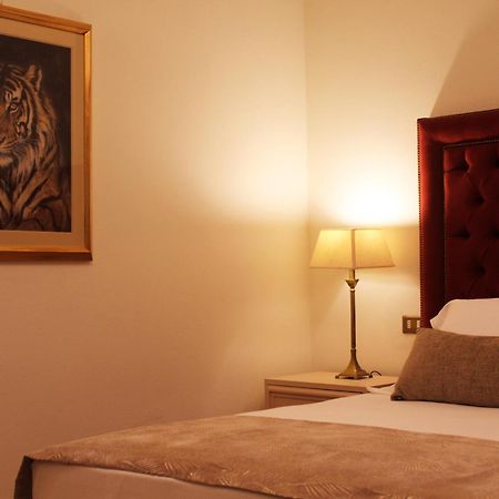 Villamara Luxury Rooms La Spezia Exteriör bild